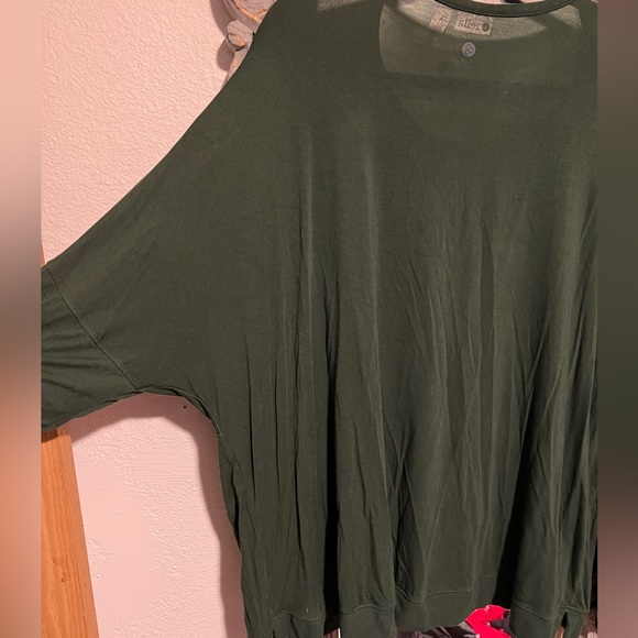 Women’s ZELLA Green Long Dolman Sleeve Relaxed Shirt Size 1X - Picture 4 of 5